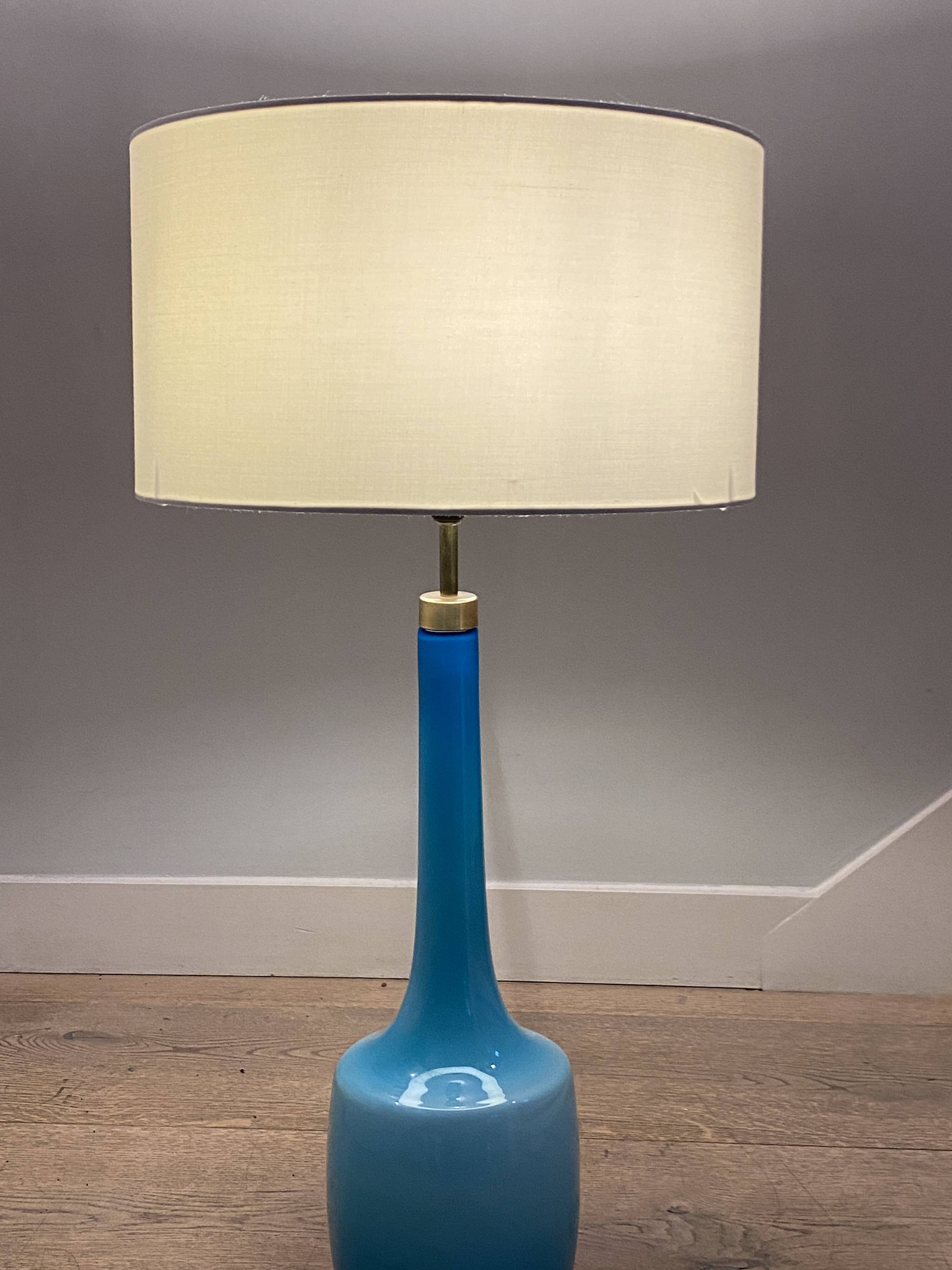 Lampe scandinave verre bleu et laiton (Holmegaard Danemark)