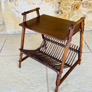 Table d'appoint avec porte revues vintage Rotin Bambou 1970s