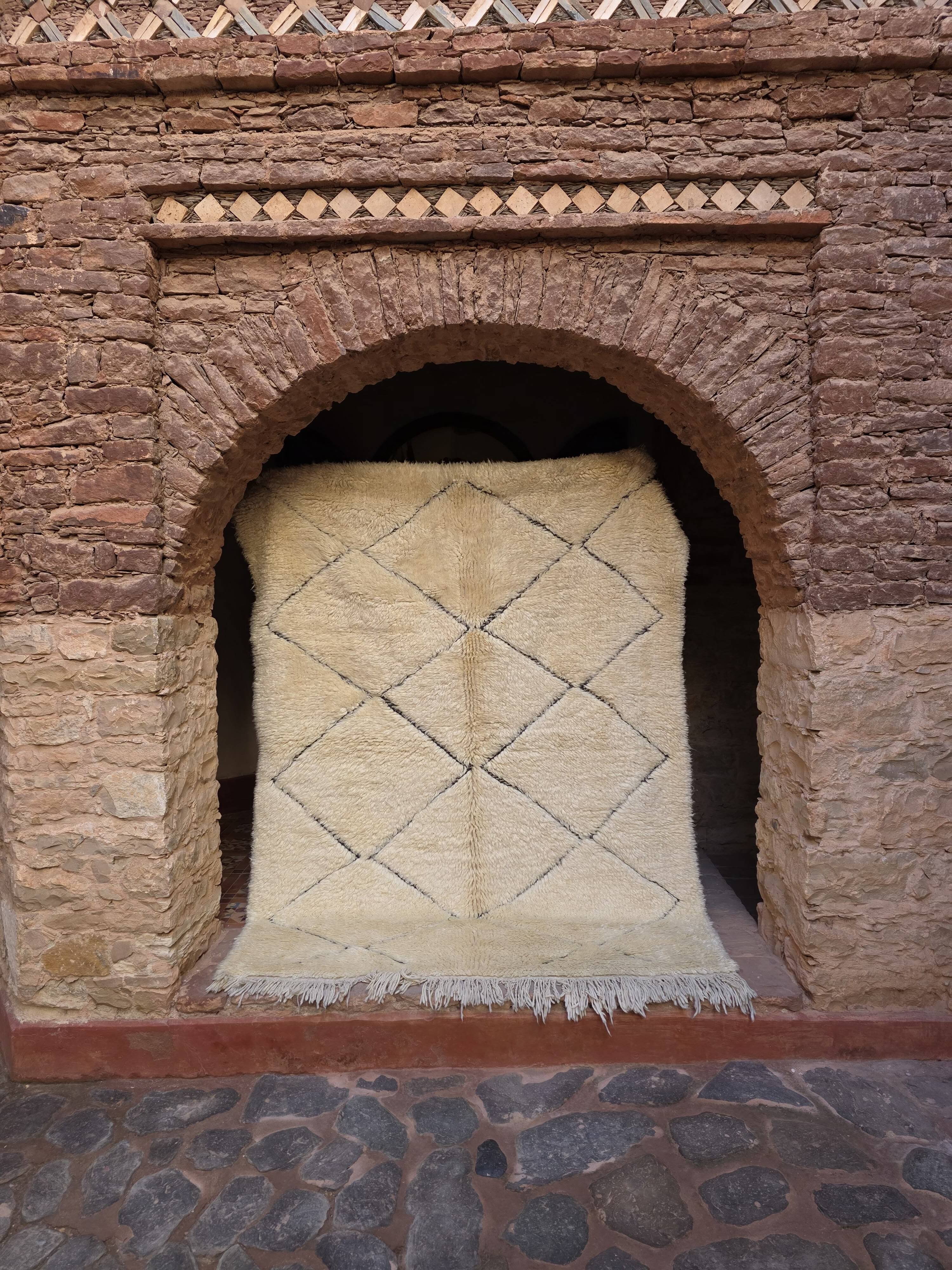 Authentic Beni Ourain rug 215 x 165 cm