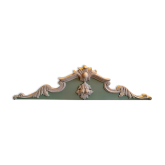 Old wood pediment color fenouille linen moldings