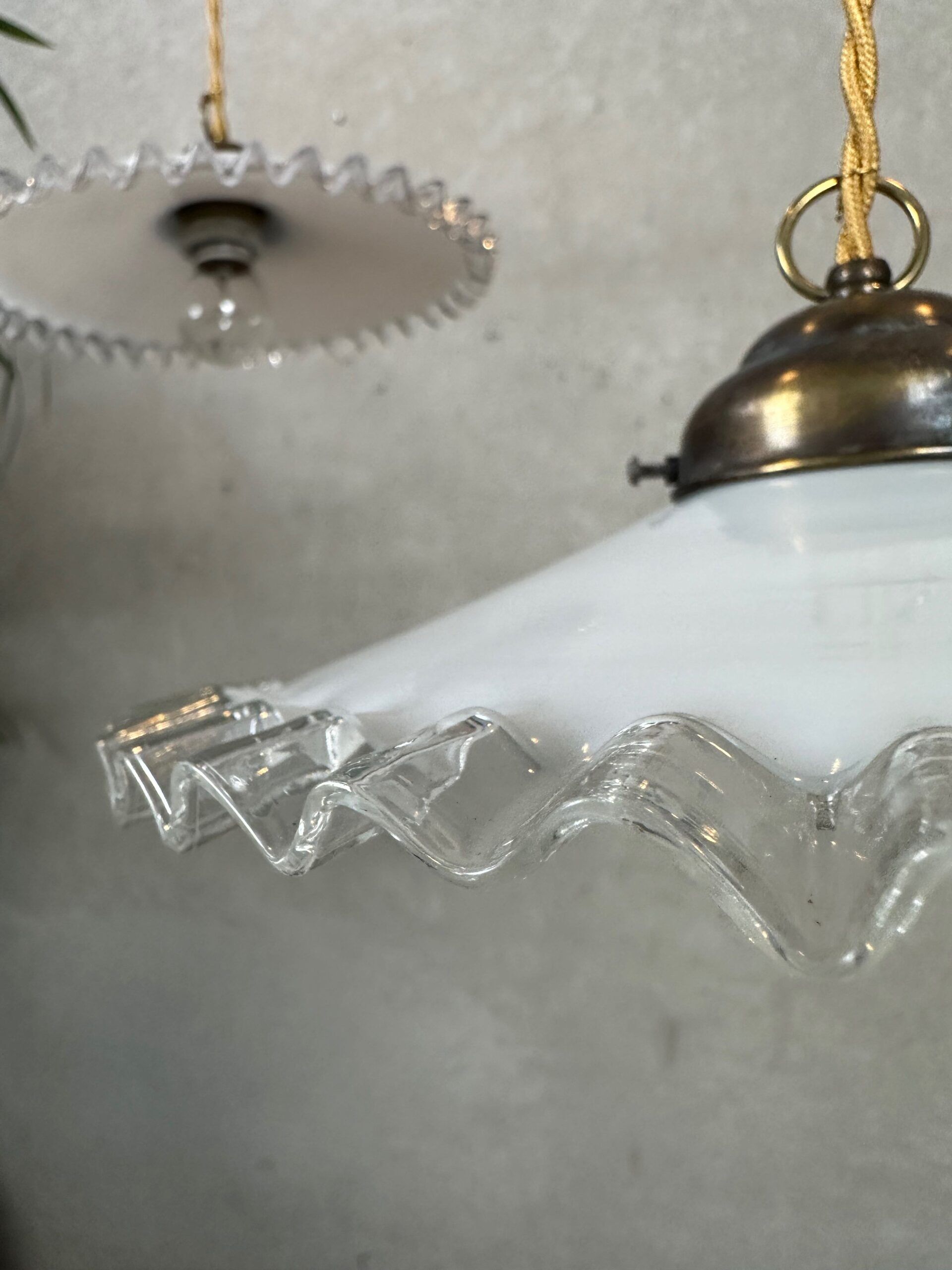 5x opaline collar lamps