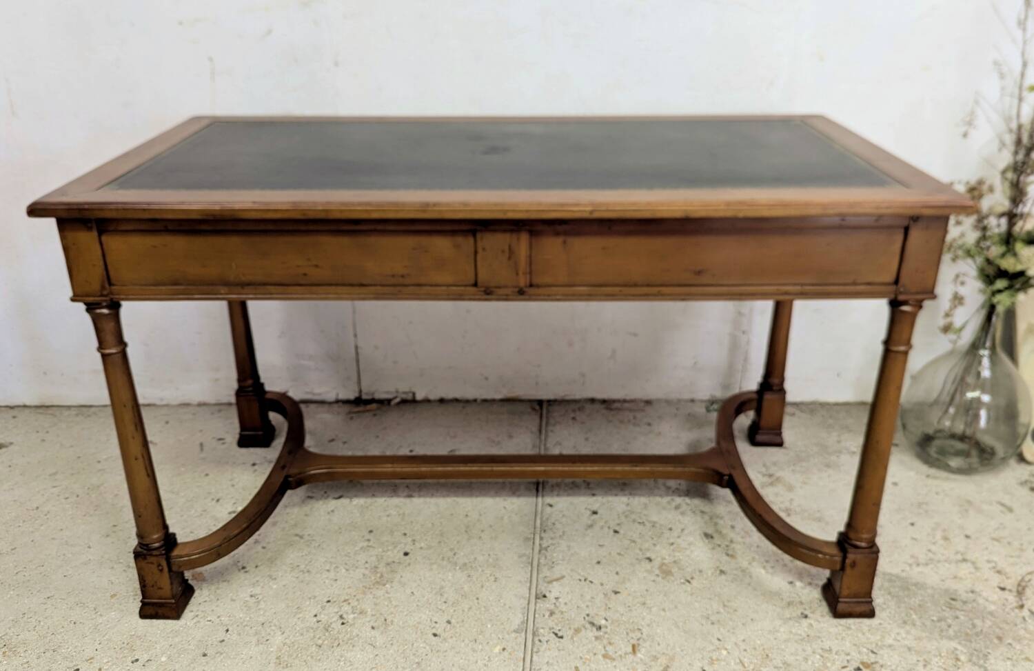 Camille et vence solid cherry wood flat desk