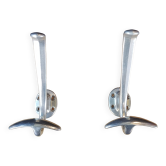 Set of 2 old aluminum hooks