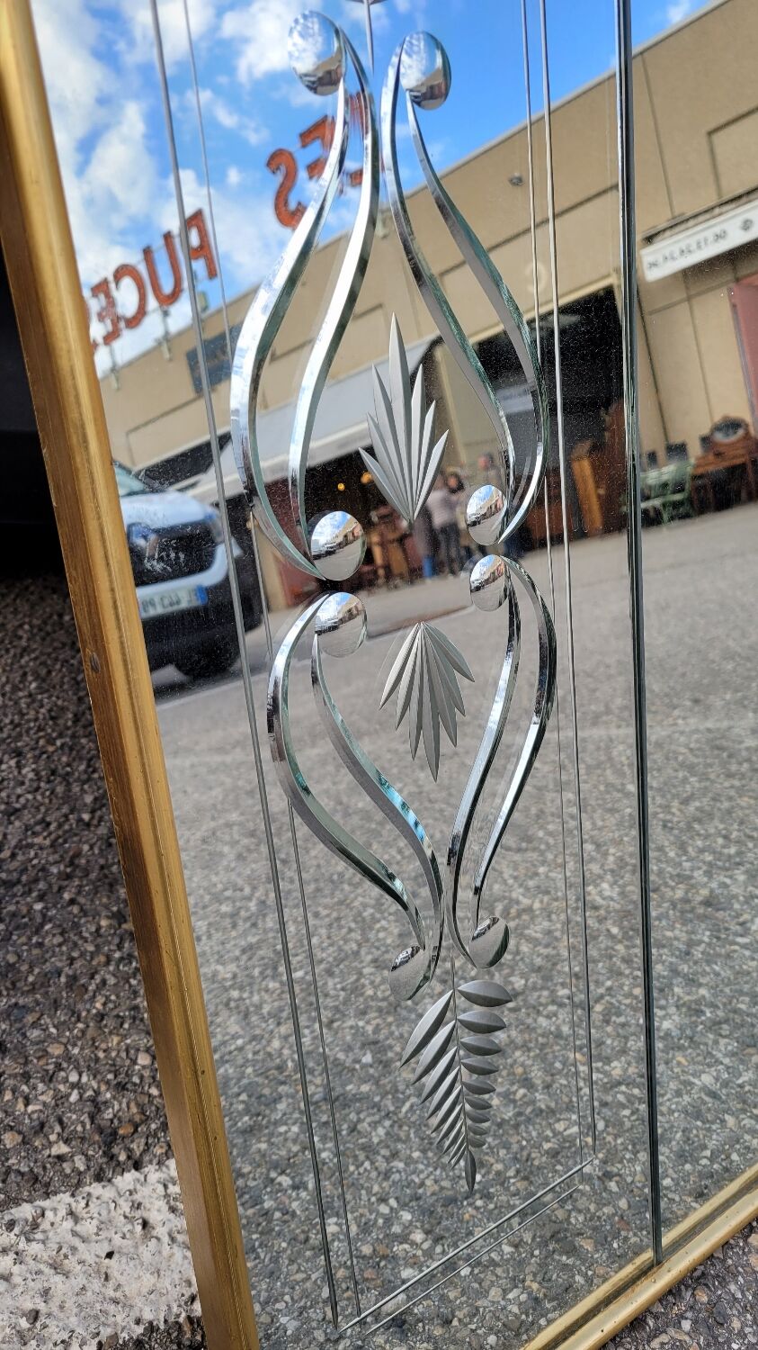 Venetian mirror art deco brasserie bistro in eglomised glass