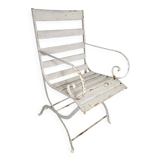 Ancien fauteuil de jardin en fer forgé et bois