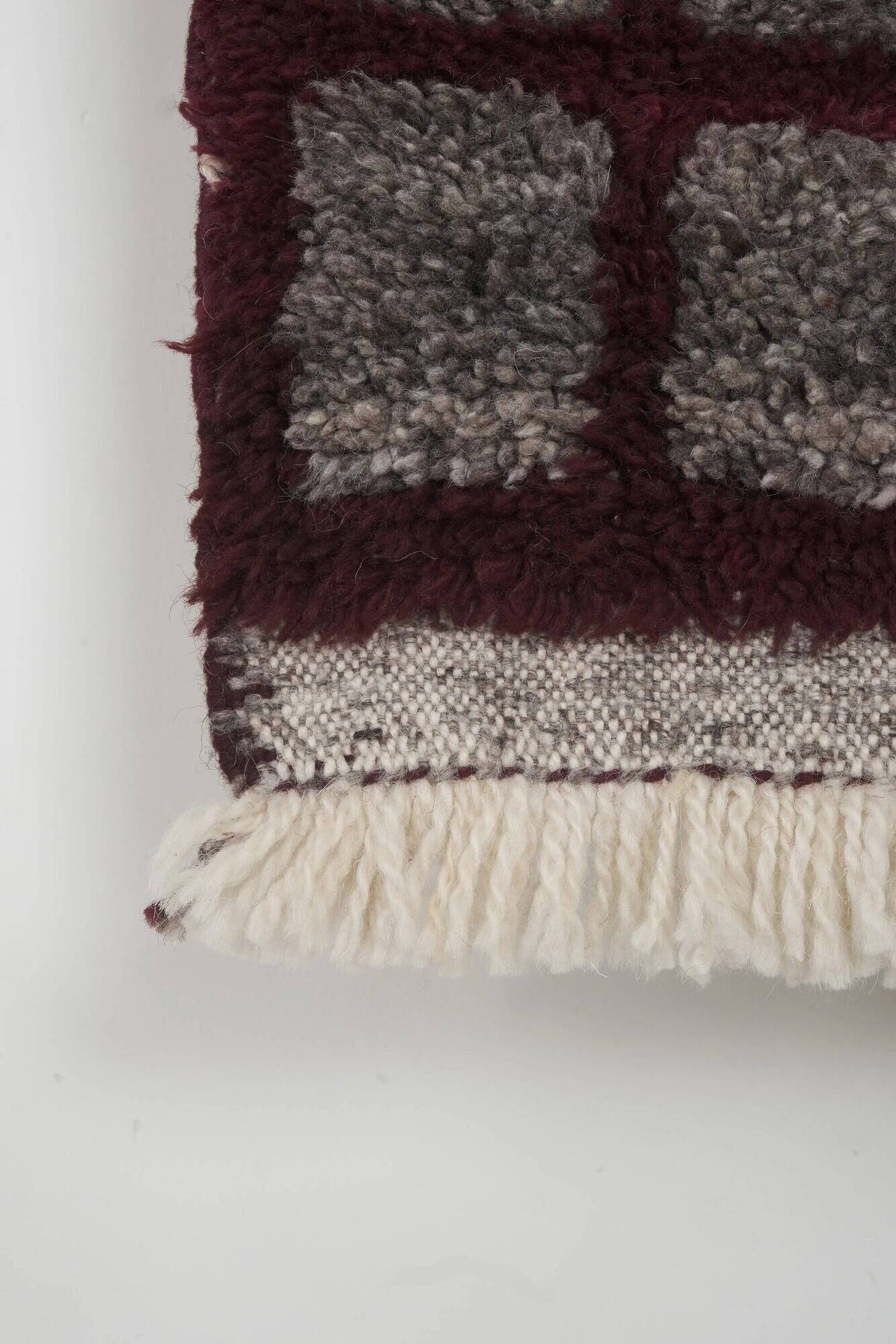 Vintage handmade Turkish rug 61x119 cm