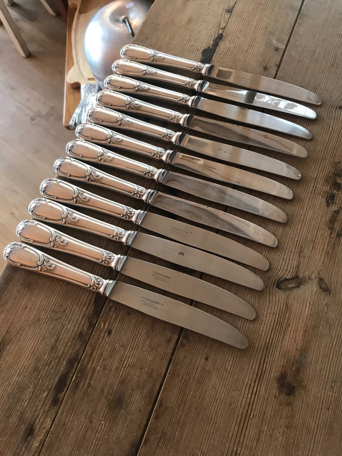 Couteaux métal argenté