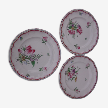 3 assiettes en porcelaines opaque de Lunéville diam 22 cm