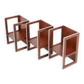 Ensemble de 3 chaises / tabourets / tables d'appoint pour enfants en teck, années 1960.