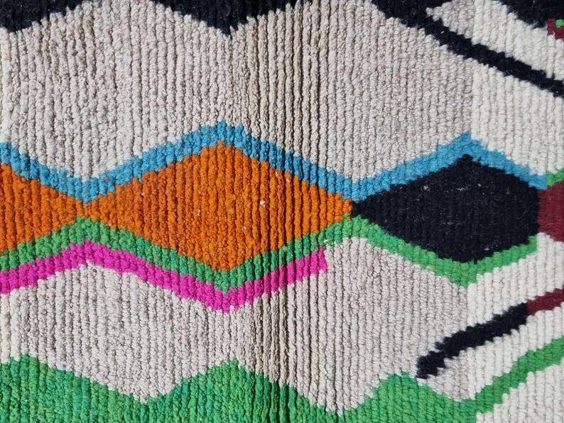 Handmade natural wool rug, size 100 x 200 cm