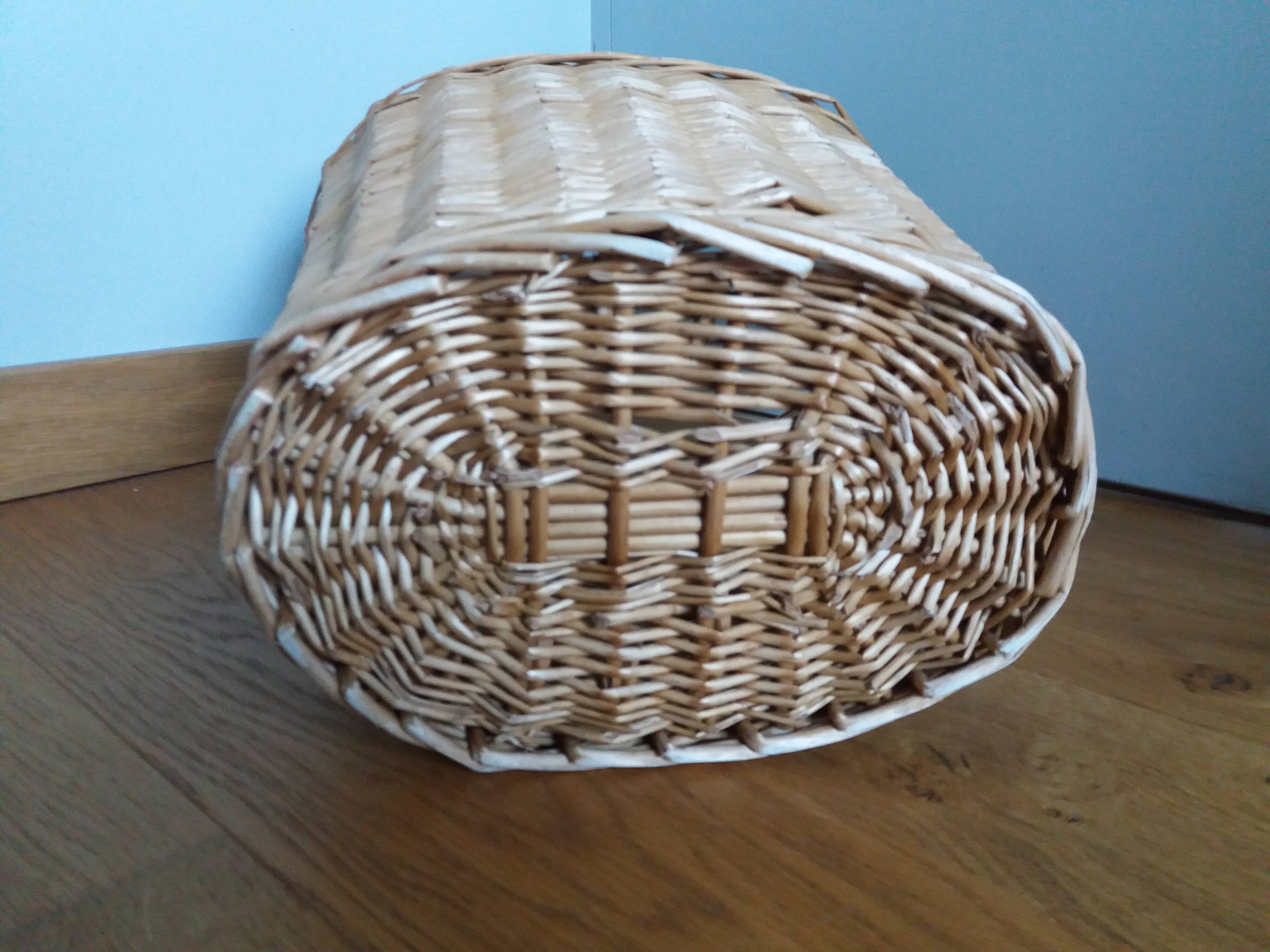 Wicker rattan or paper clothesbasket or paper