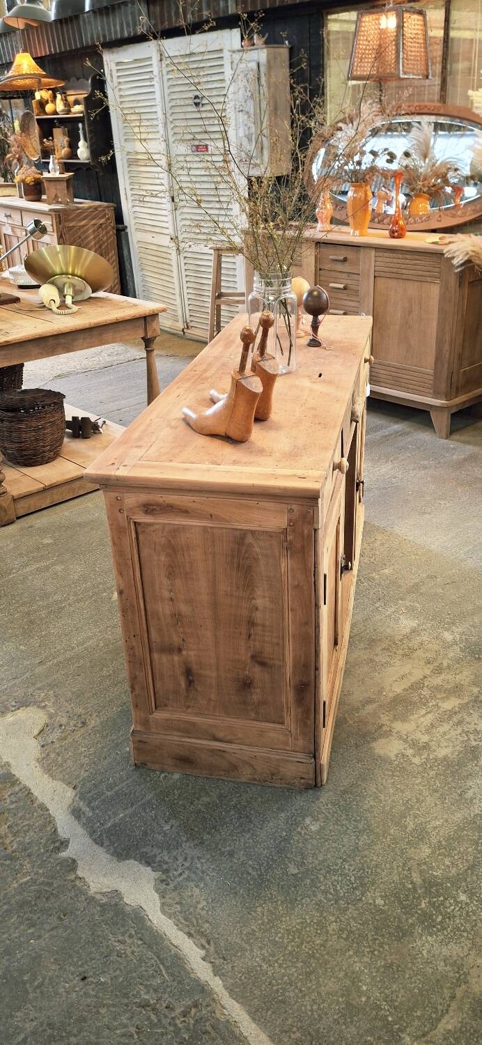 Antique counter