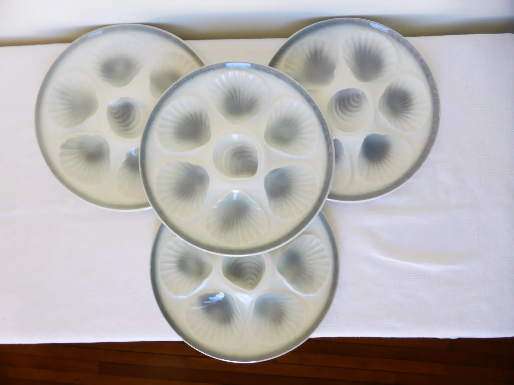 4 oyster plates Moulin des Loups 2106174