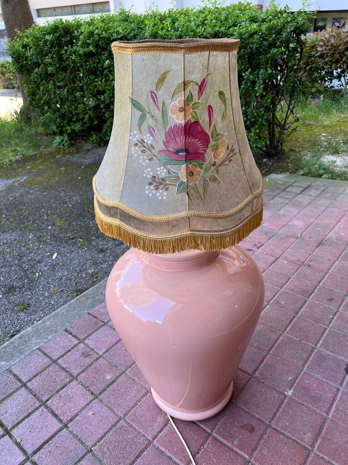 Large vintage ceramic pink pot lamp – Hand-painted lampshade