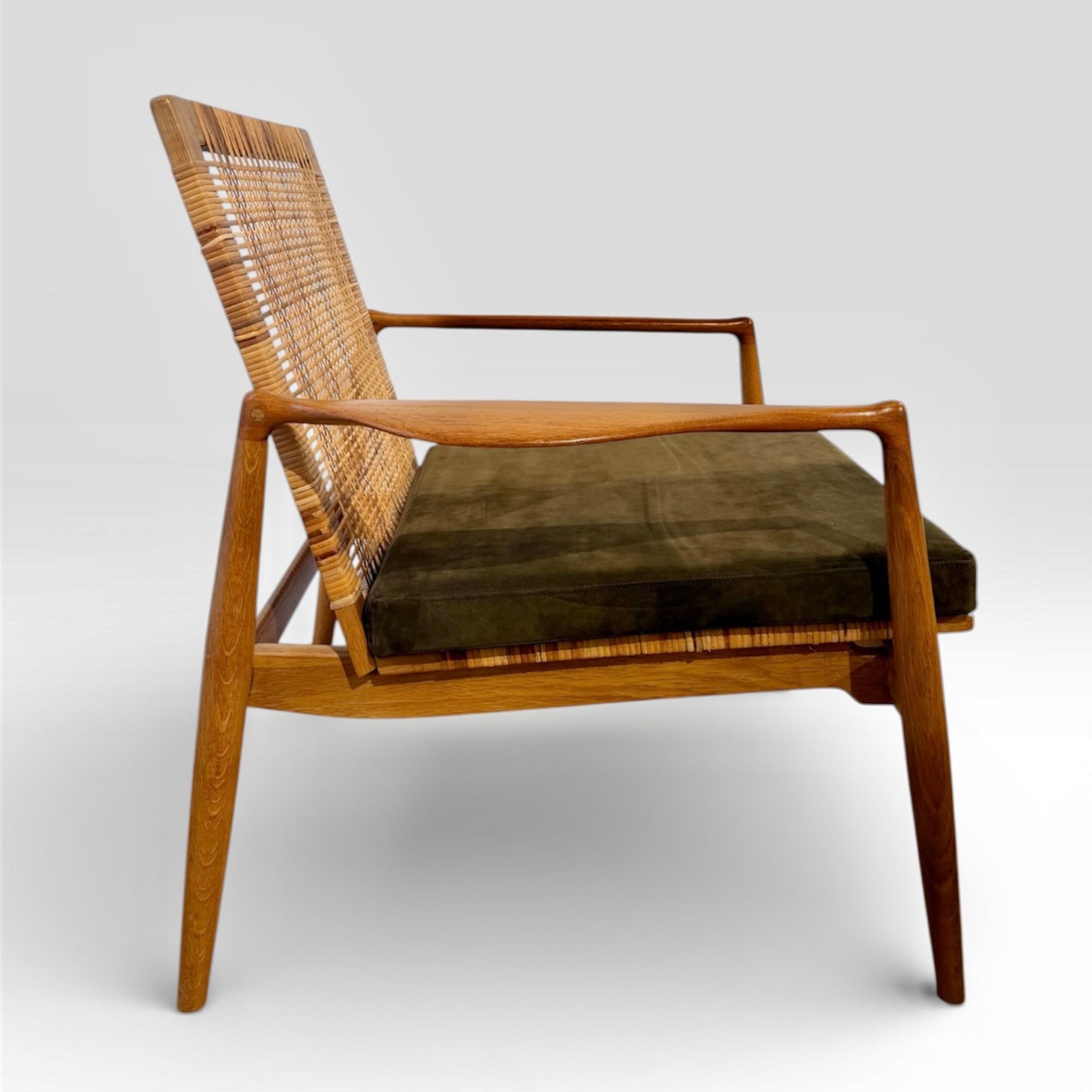 Pair of armchairs model SW 96 by Finn Juhl