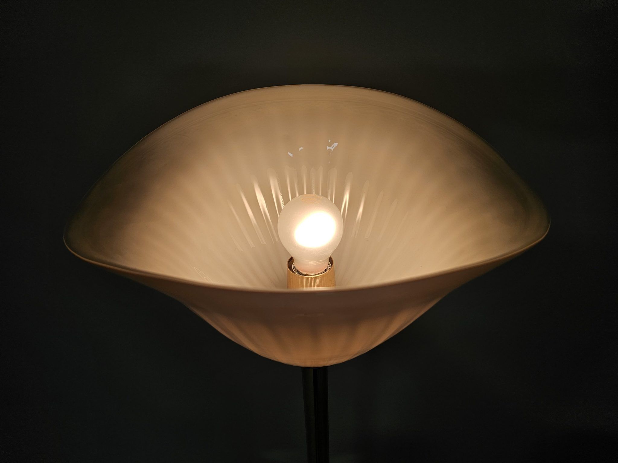 Italian floor lamp with pink Murano glass and brass foot