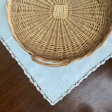 Large round woven wicker tray – Vintage craftsmanship