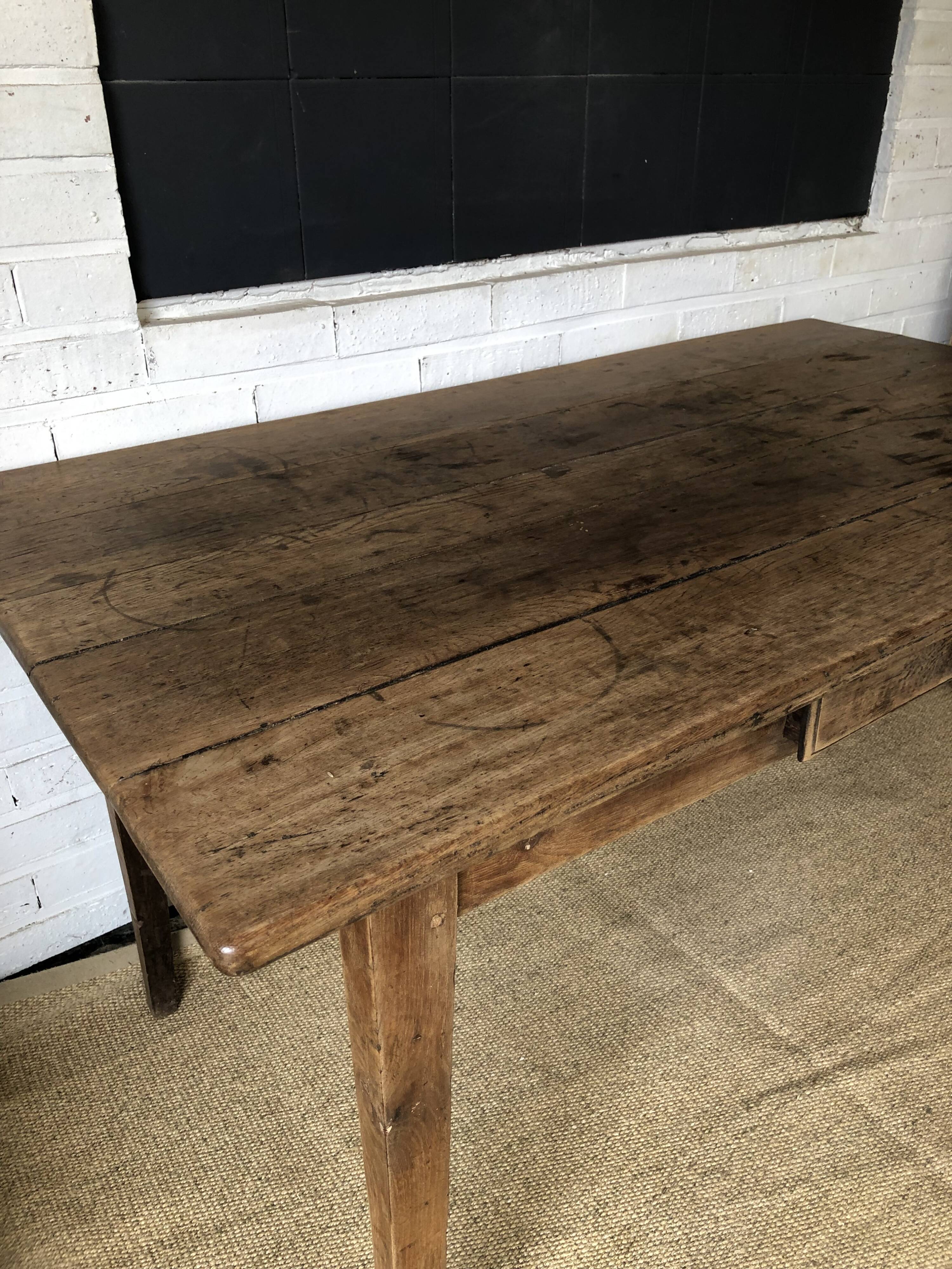 Dining table / desk