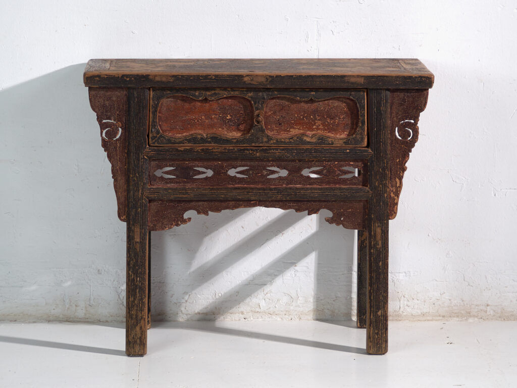 Antique pine console with multi-layer patina – China, circa 1930