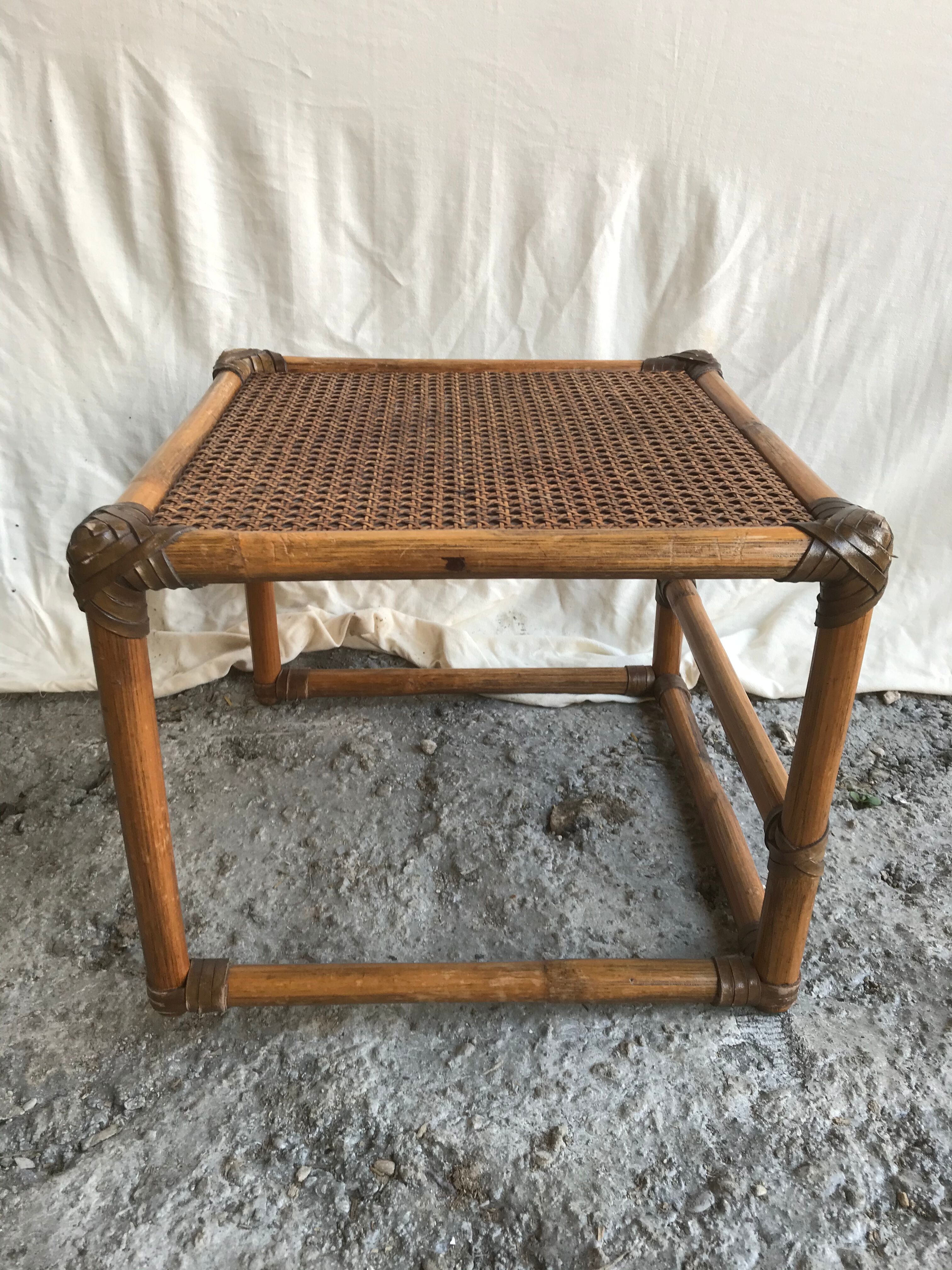 Rattan coffee table 60