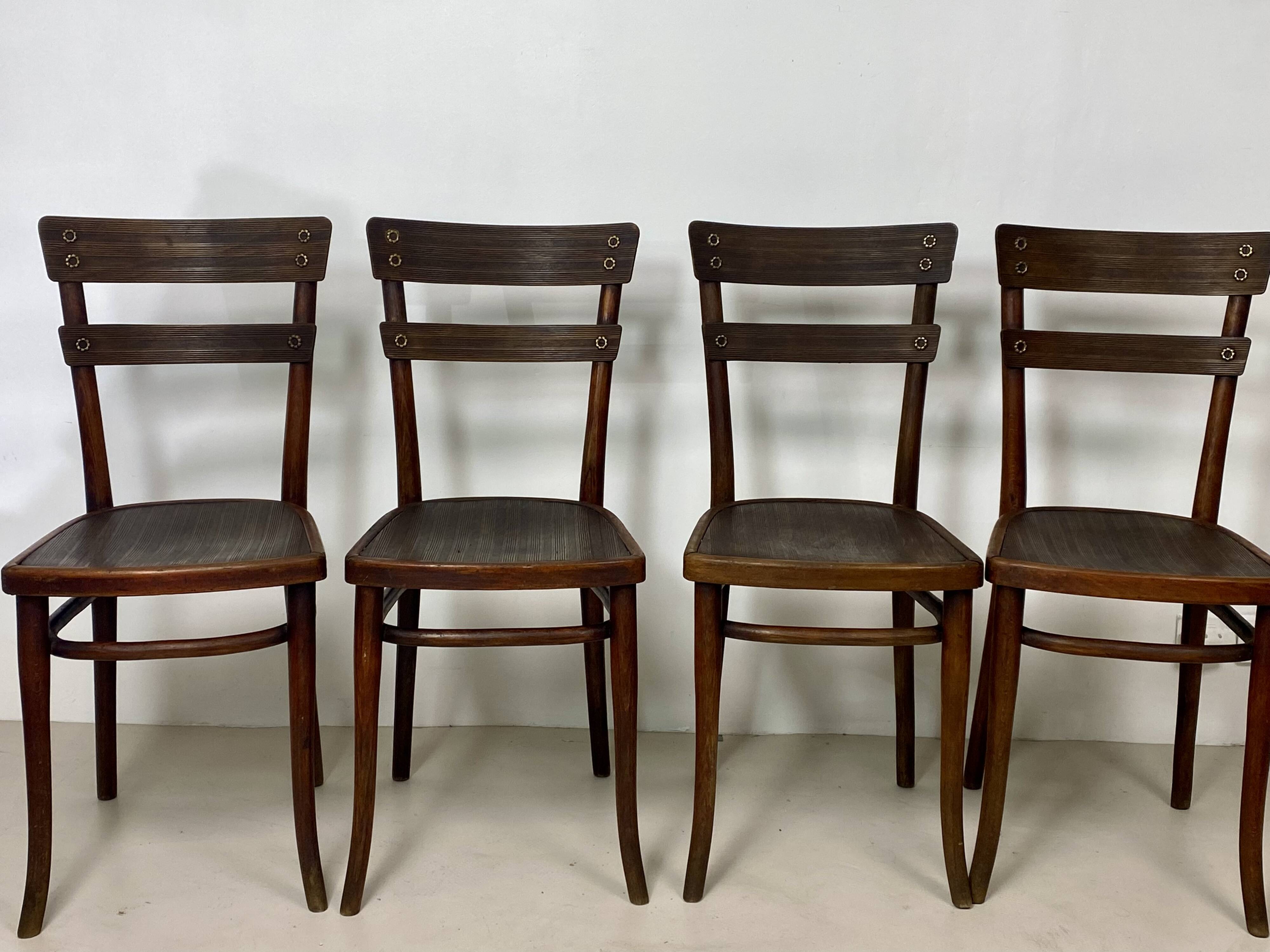 Set of 4 Thonet beech chairs – Model no. 651