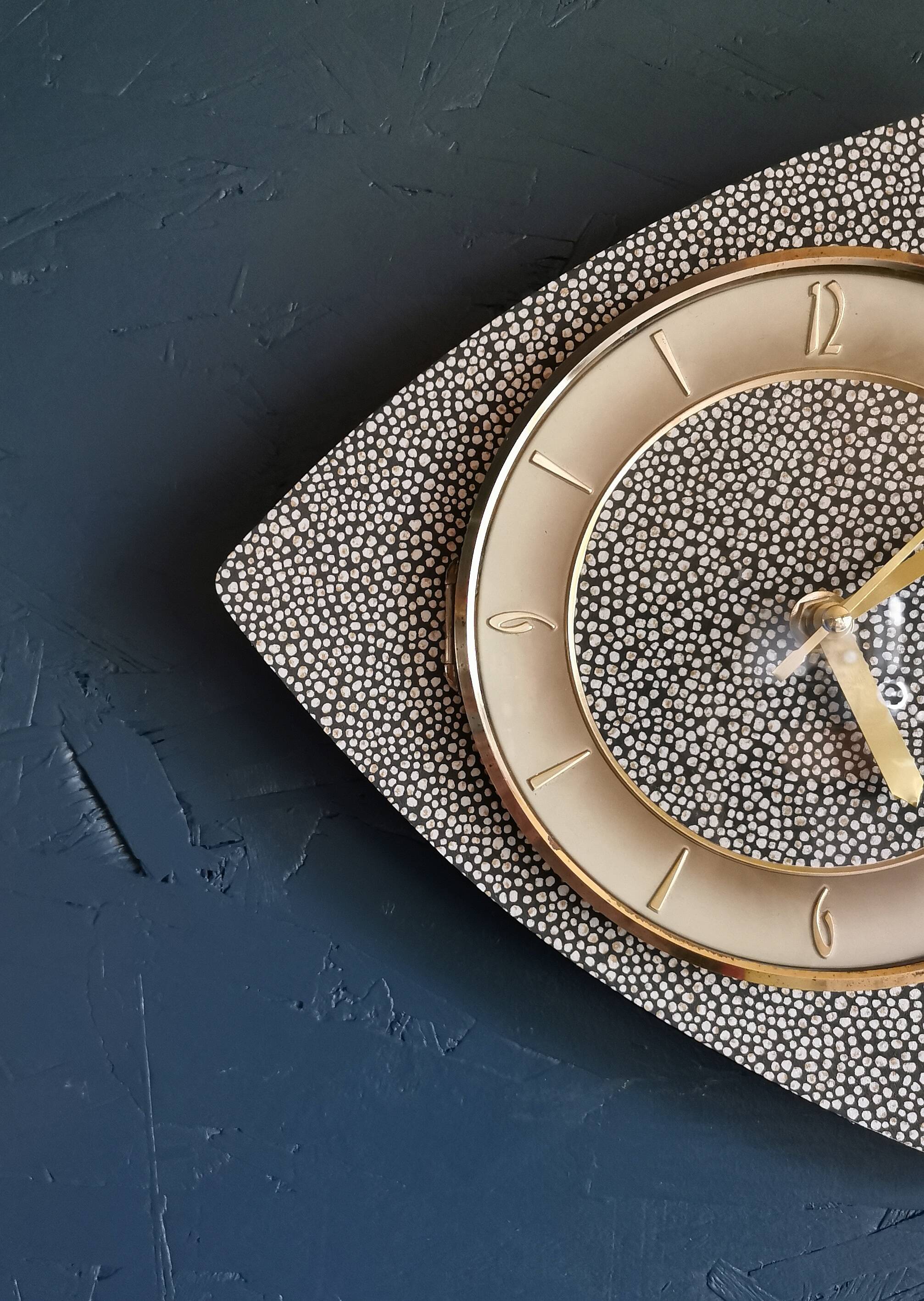 Vintage formica clock silent asymmetrical wall pendulum "Anthracite gold round"