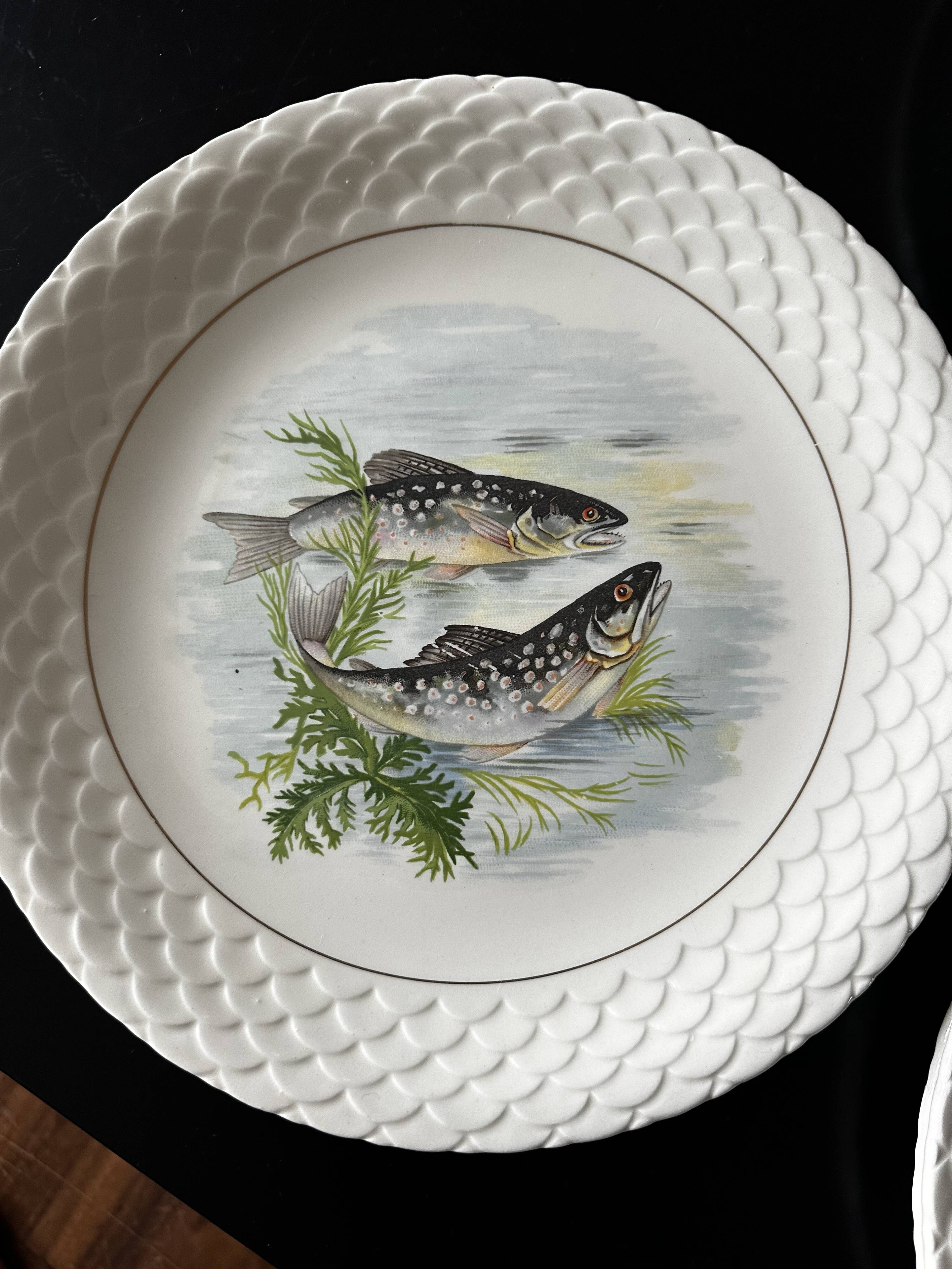 fish plates Gien