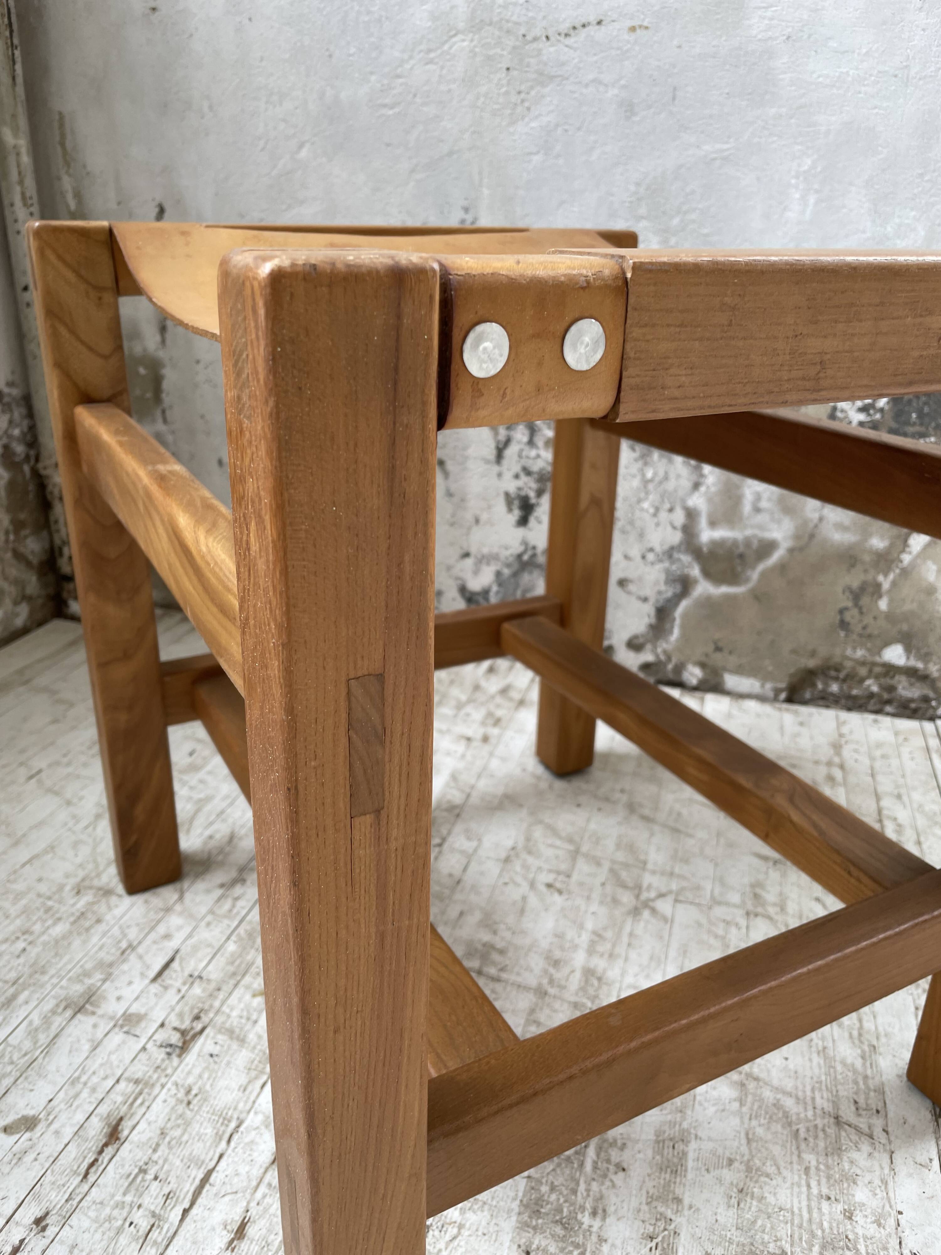Solid elm and leather stool Maison Regain