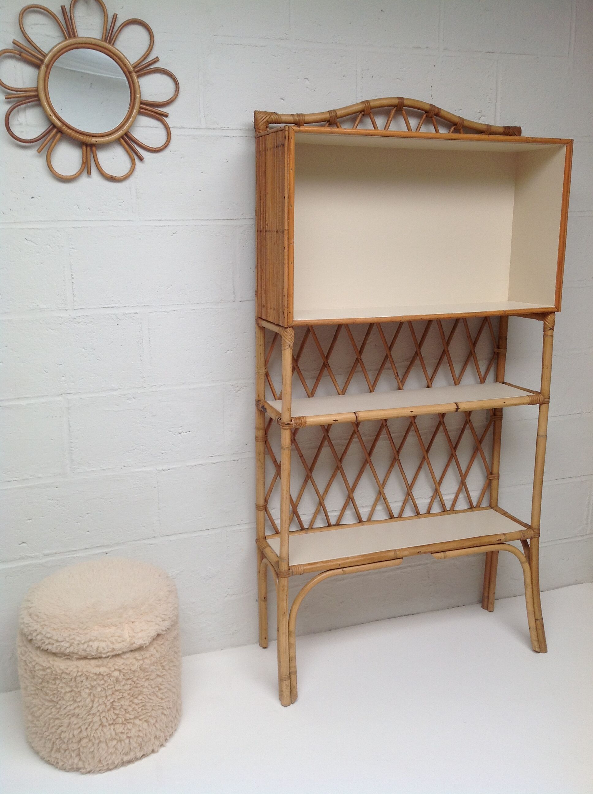 Bookcase shelf in bamboo and vintage rattan