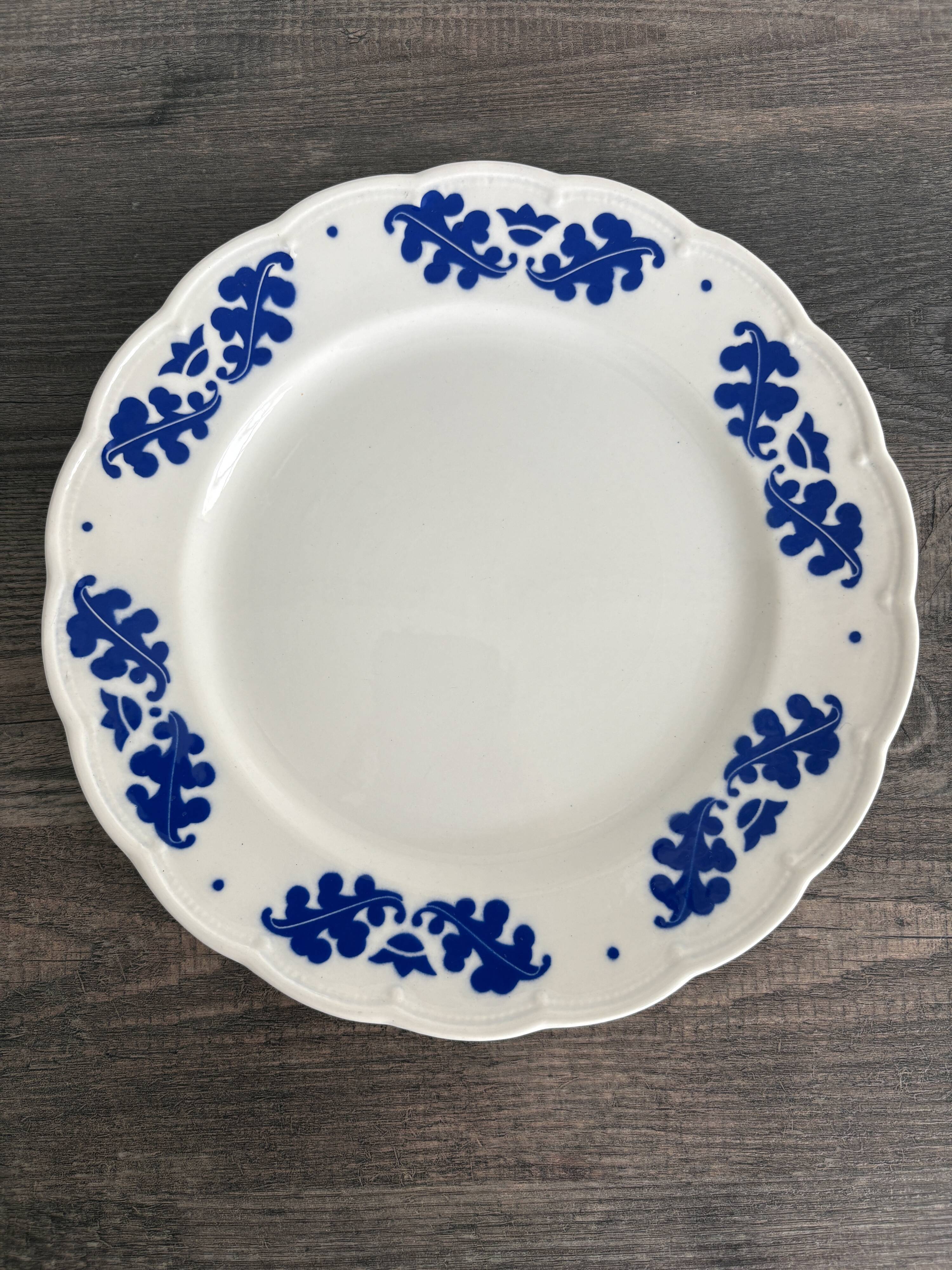 Set of 5 boch la louvière dinner plates
