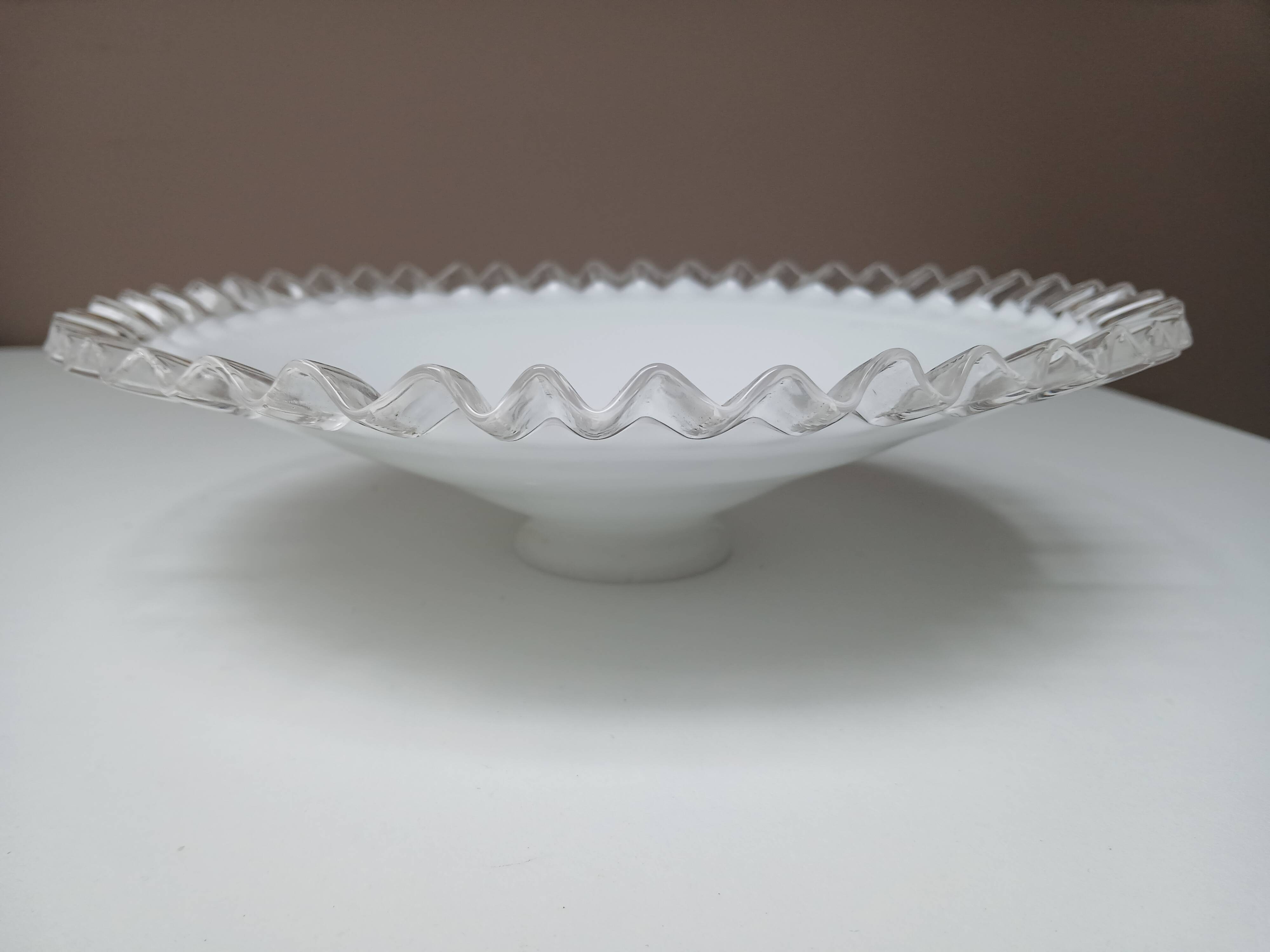 Lampshade, old in opaline and pleated glass