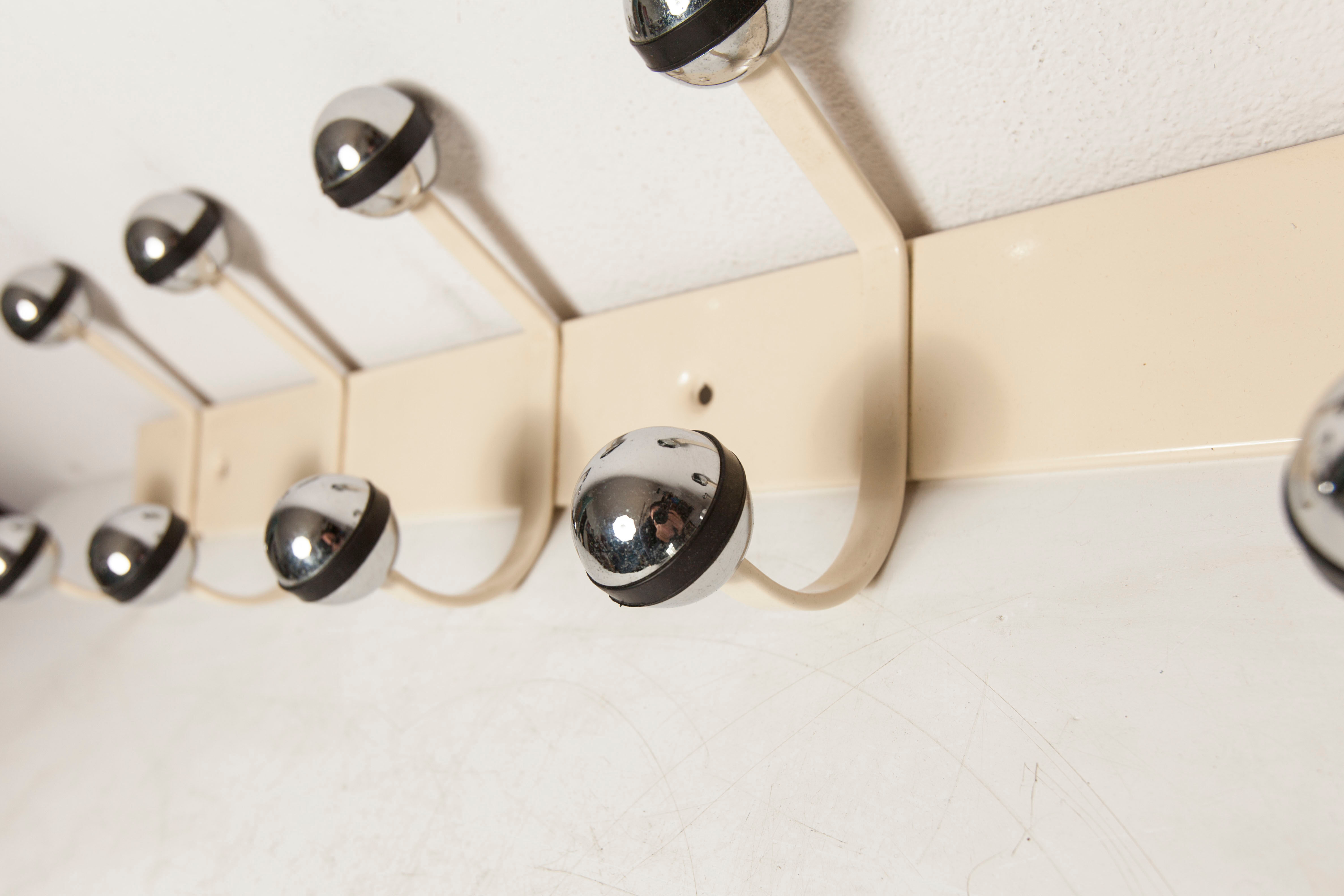 Wall coat rack 12 hooks balls 1970 beige and chrome