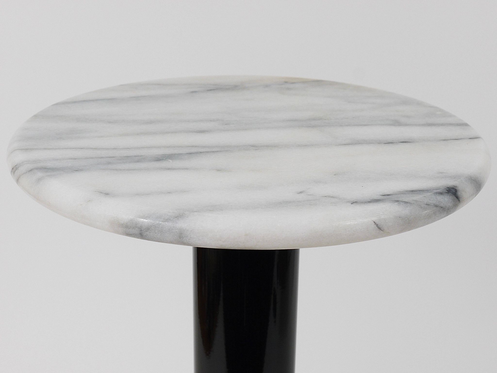Postmodern pedestal table / plant stand in white Carrara marble, Italy, 1980s