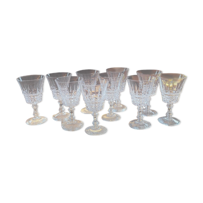 Service de 10 verres à pied en cristal taillé - France, circa 1950-197