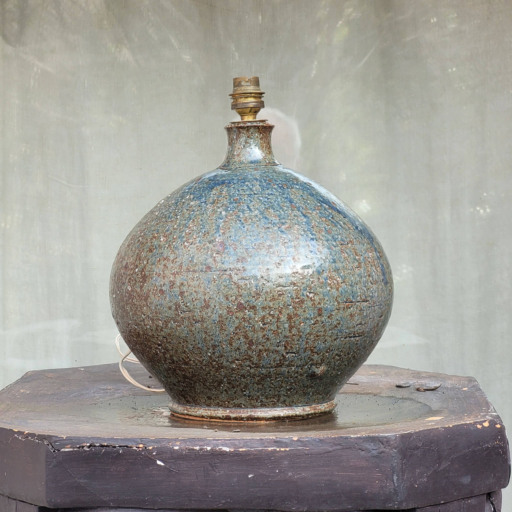 Alain Blanchard pied de lampe boule en ceramique