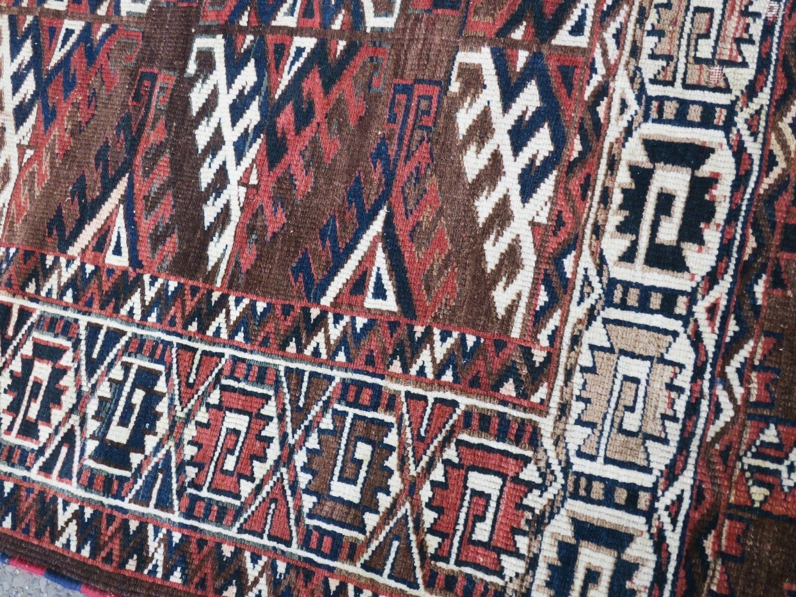 fine antique yomud tribal main carpet 1890 294x202cm