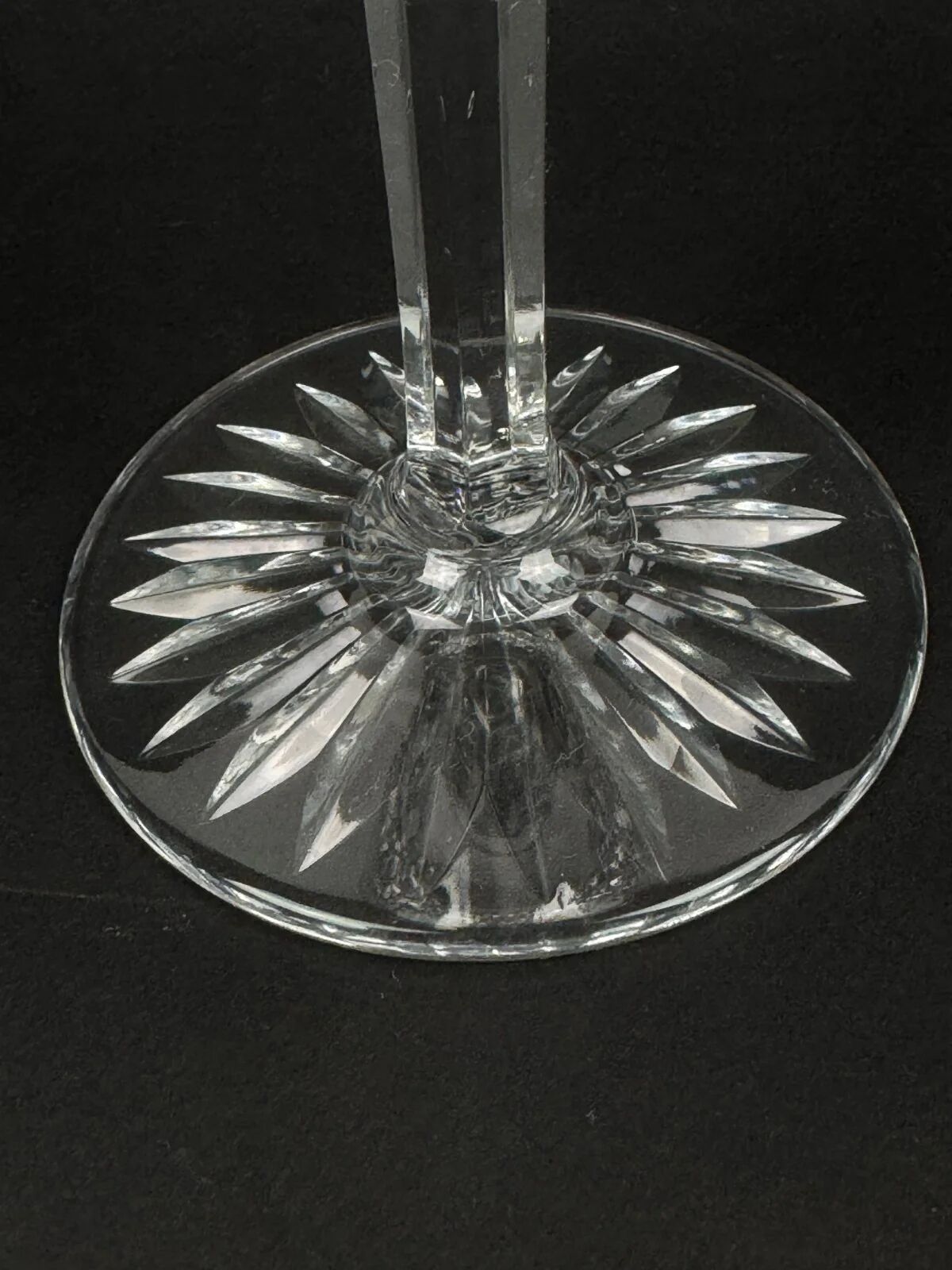 Saint-Louis, 6 cut crystal water glasses in the Tommy model, perfect condition.