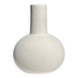 Handmade soliflore drop vase in terracotta painted white h:20 d:15