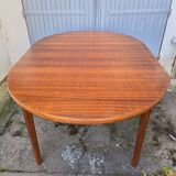 Henning Sorensen extendable dining table in rosewood from the 1960s.