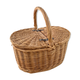 Wicker rattan picnic basket from the 70s