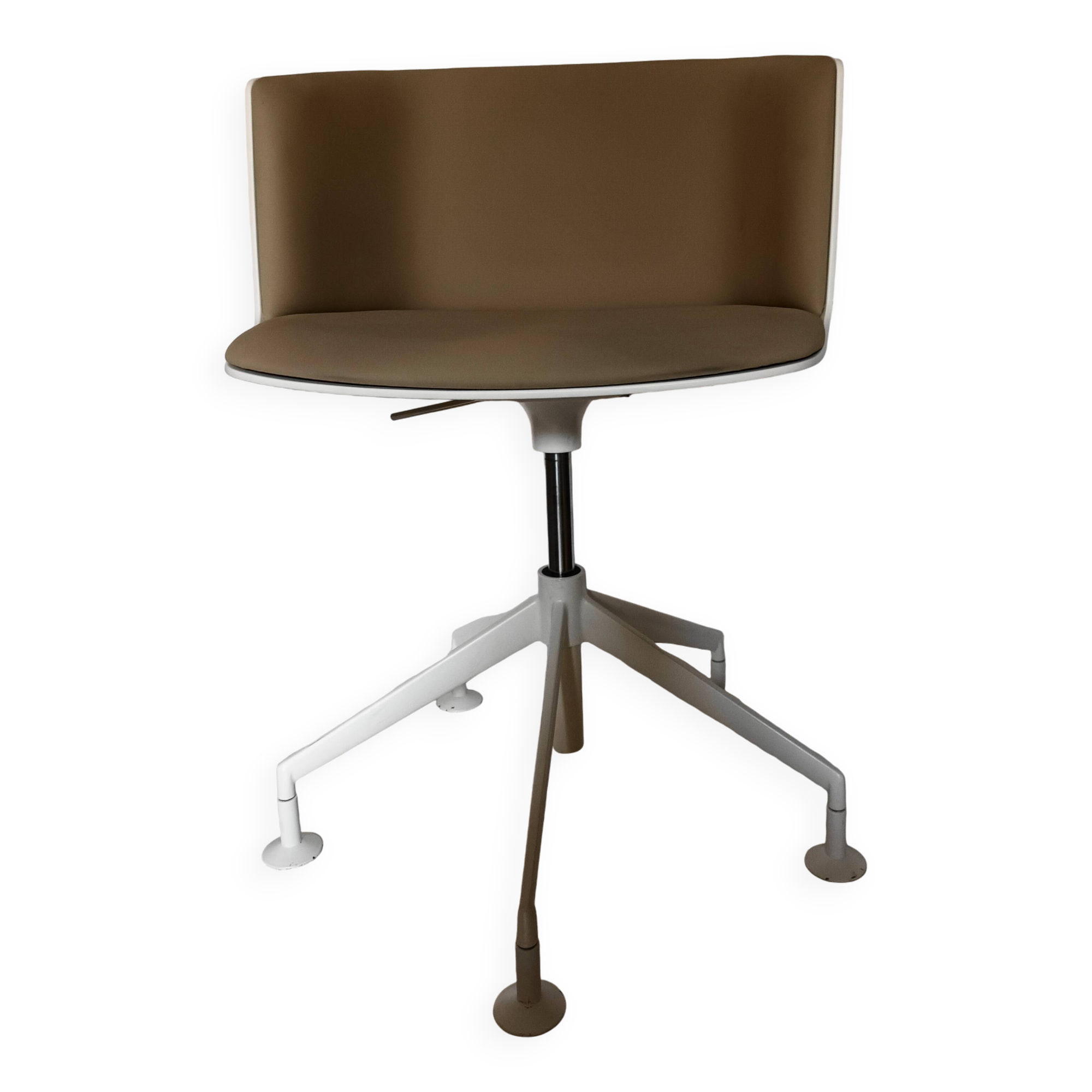 "Cut" office chair by Francesco Rota for Lapalma