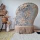 Fauteuil crapaud ancien velours fleuri avec franges