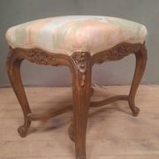 Pouf de style Louis XV  rocaille