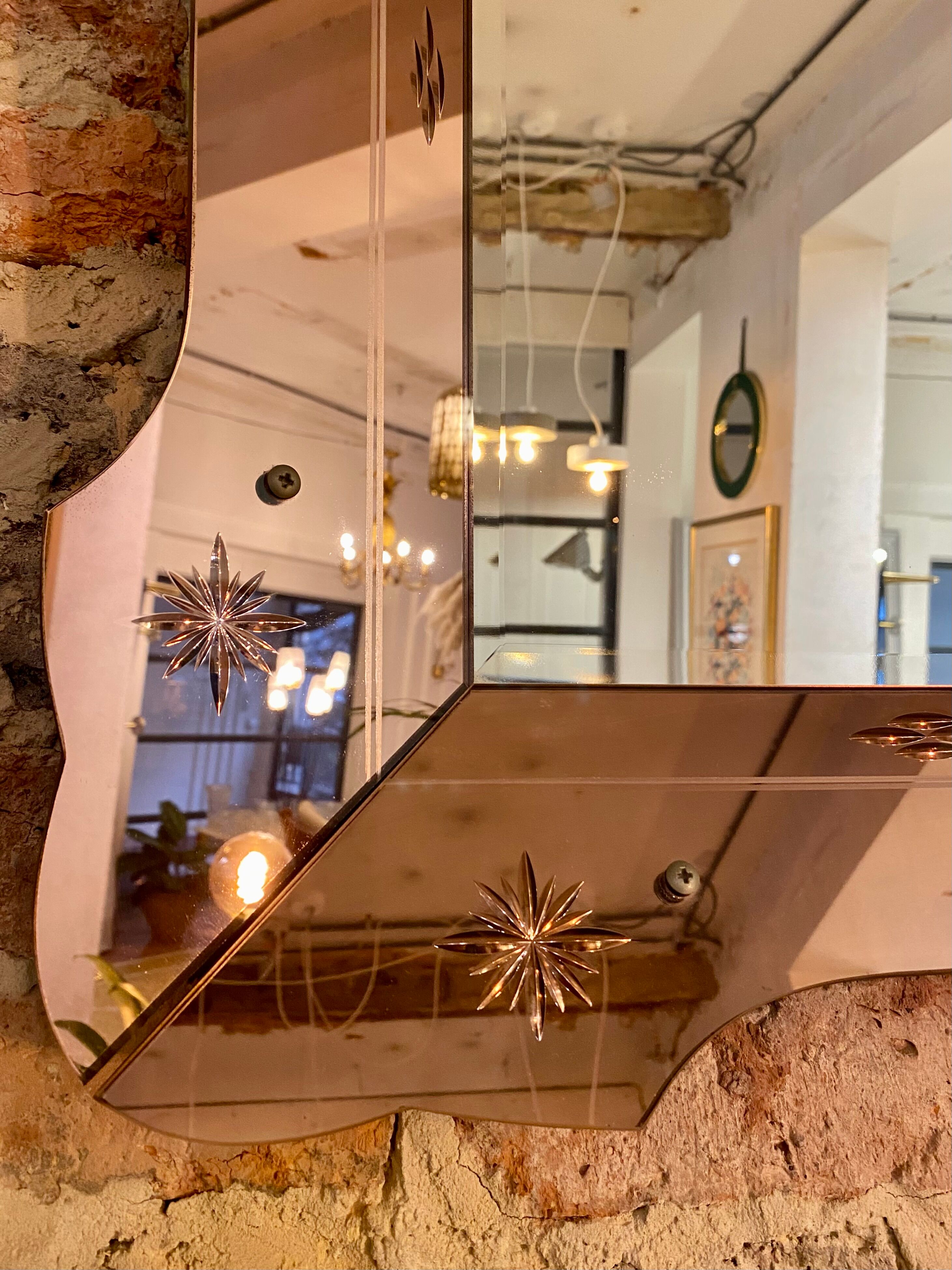 Two-tone Venetian mirror