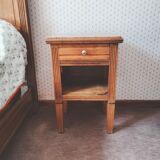 Table de chevet ancienne
