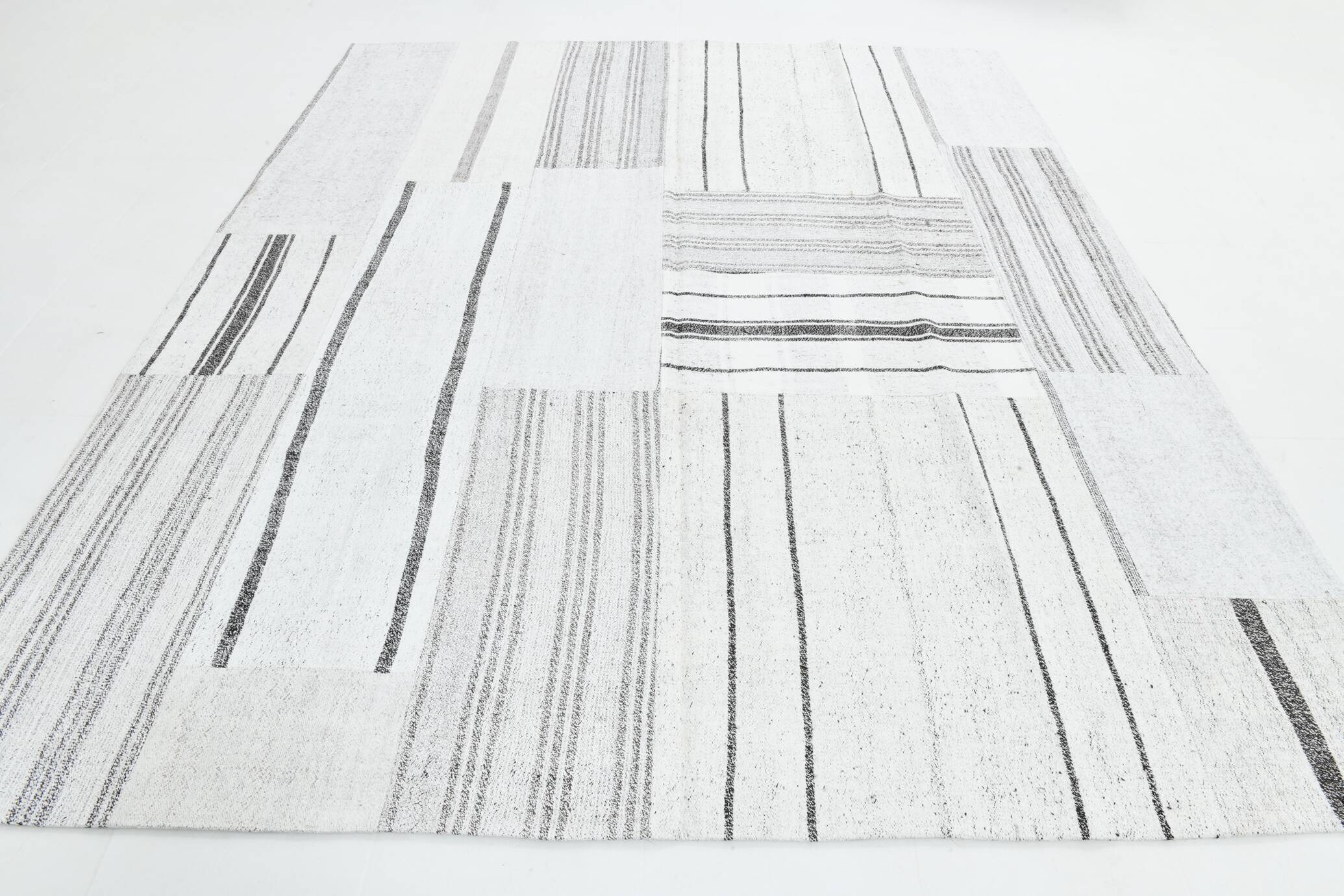 8x10 Contemporary White & Gray Solid Kilim Rug, 258x309Cm