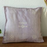 Vintage purple Berber cushion made of cactus silk