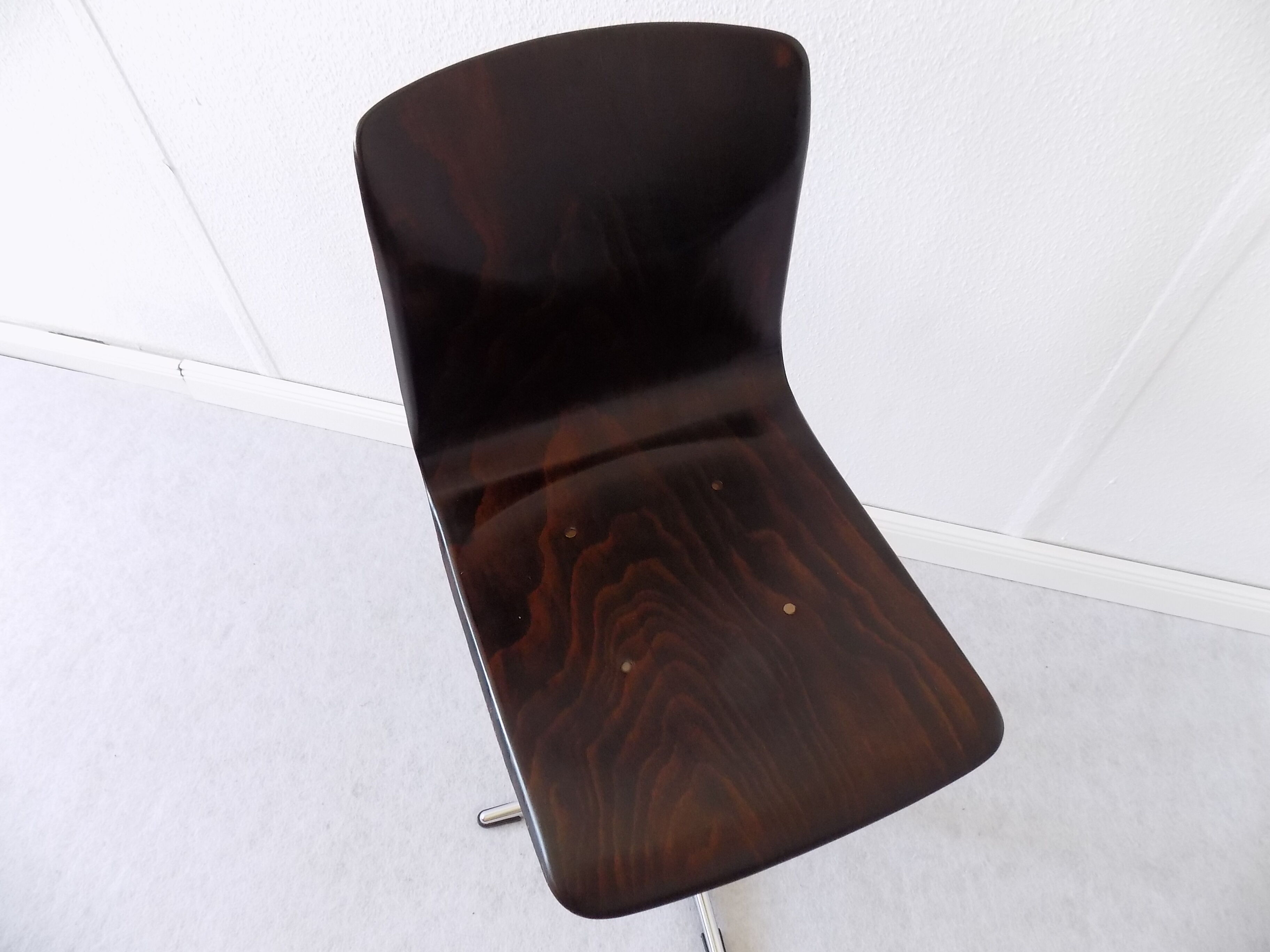 Set of 2 Thur Op chairs