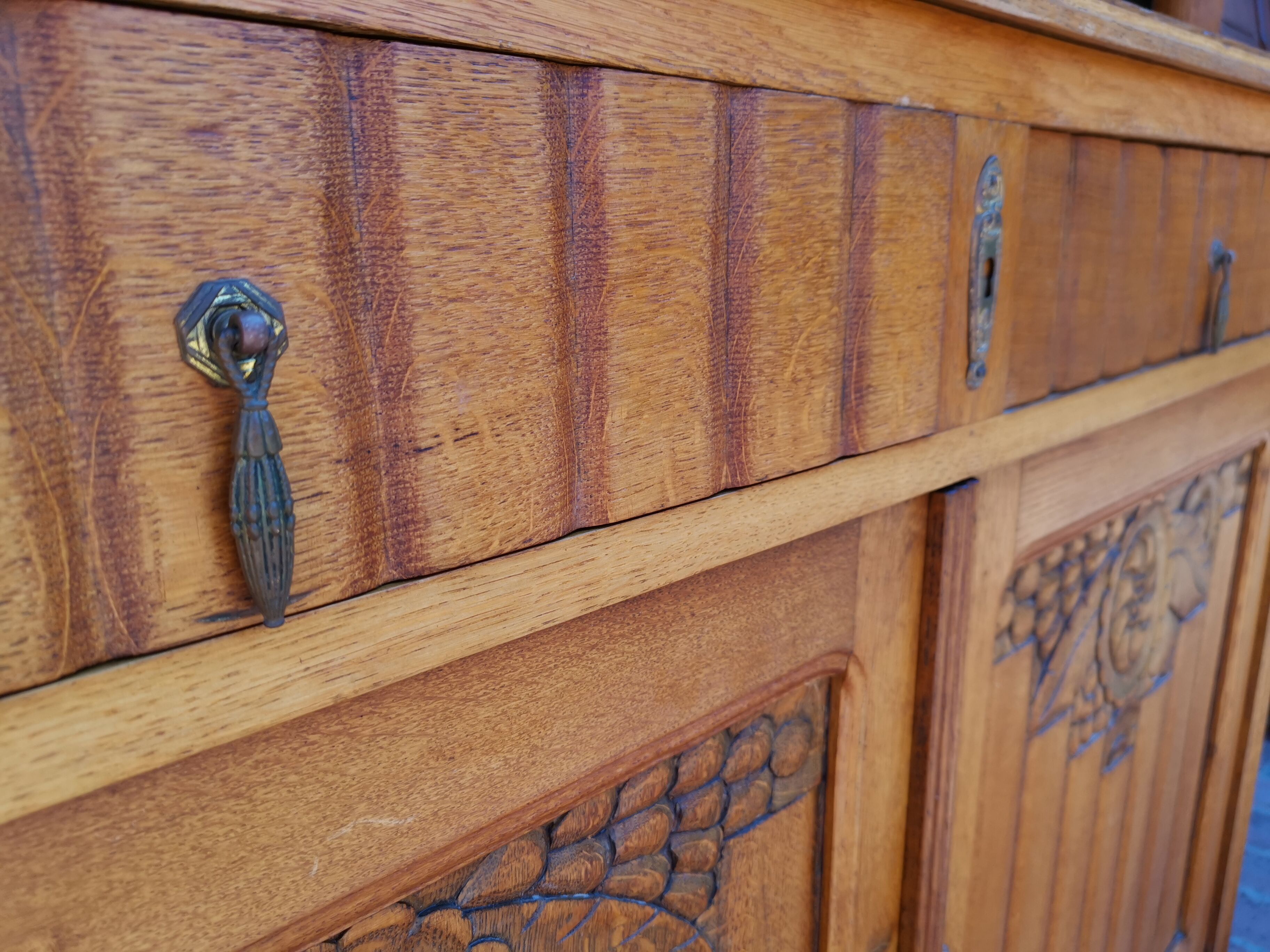 Buffet 2 body floral pattern 1929