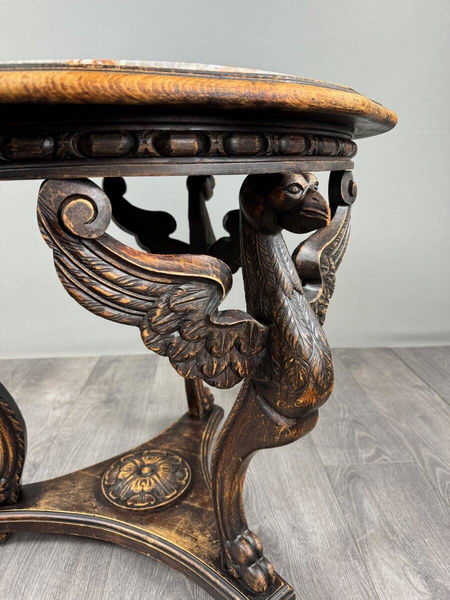 Table Guéridon en bois sculpté avec plateau en marbre, XIXe siècle
